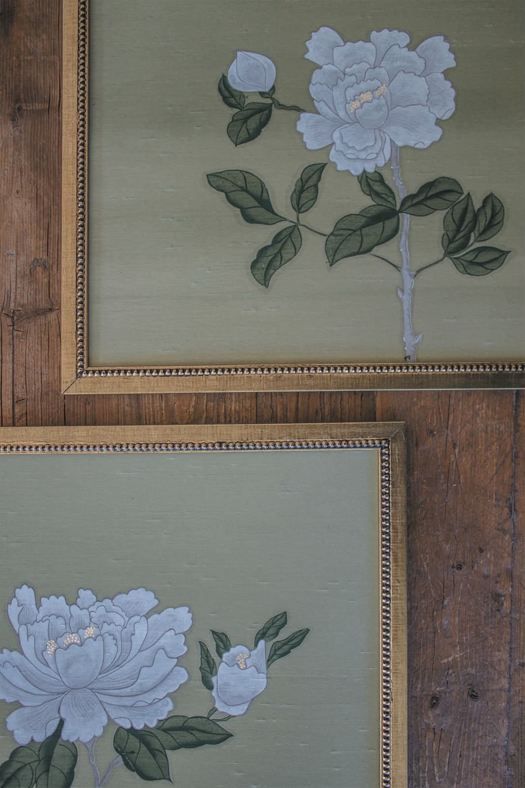 Obra "Rosas Blancas" pintadas sobre Seda